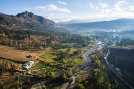 Lais Puzzle - Luftaufnahme des Yaucan-Tals in Cajamarca, in der Nähe des Conga-Sees, Peru - 2.000 Teile