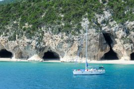 Lais Puzzle - Strand Cala Luna in der Bucht von Orosei auf Sardinien, Italien - 2.000 Teile