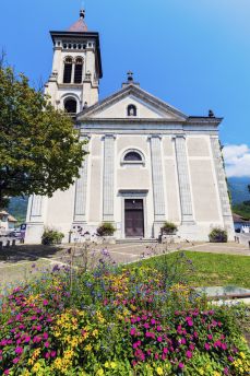 Lais Puzzle - Kirche Saint Catherine in Bonneville, Frankreich - 2.000 Teile
