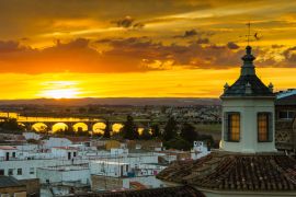 Lais Puzzle - Sonnenuntergang über Badajoz, Extremadura - 2.000 Teile
