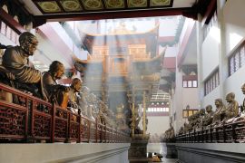 Lais Puzzle - Halle mit Statuen im Lingyin-Tempel, China - 2.000 Teile