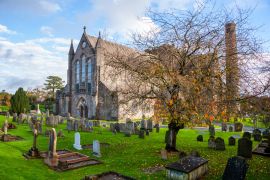 Lais Puzzle - Kilkenny, Irland. Friedhof vor der Kathedralkirche St. Canices - 2.000 Teile