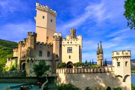 Lais Puzzle - Reisen Sie auf der legendären Rhein-Romantik-Route - Schloss Stolzenfels. Deutschland - 2.000 Teile