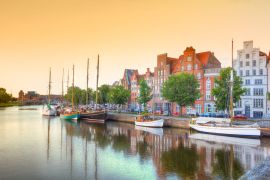 Lais Puzzle - Ansicht von Lübeck an der Trave, Deutschland. - 2.000 Teile