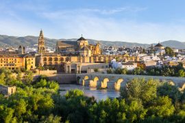 Lais Puzzle - Kathedrale, Mezquita und römische Brücke, Córdoba, Spanien - 2.000 Teile