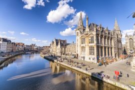 Lais Puzzle - Gent, Belgien: Touristen besuchen die alte mittelalterliche Stadt - 2.000 Teile