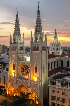 Lais Puzzle - Kathedrale von Guayaquil, Ecuador - 2.000 Teile