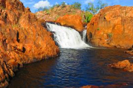 Lais Puzzle - Schöner Wasserfall Edith Falls mit roten Felsen im Northern Territory, Australien in der Nähe von Pine Creek - 2.000 Teile