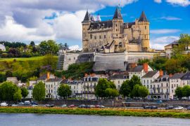 Lais Puzzle - Große mittelalterliche Schlösser im Loire-Tal - das schöne Saumur. Frankreich - 2.000 Teile