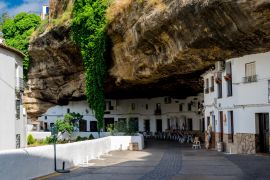 Lais Puzzle - Pueblo Blancos - Setenil de las Bodegas, Cadiz, Andalusien, Spanien - 2.000 Teile