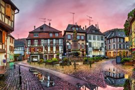 Lais Puzzle - Regnerischer Sonnenuntergang im historischen Dorf Ribeauville, Elsass, Frankreich - 2.000 Teile