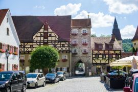 Lais Puzzle - Stadttor in Berching Bayern - 2.000 Teile