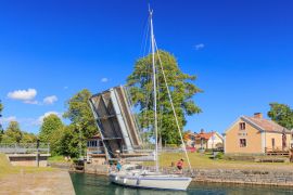 Lais Puzzle - Schiff auf dem Götakanal in Motala - 2.000 Teile
