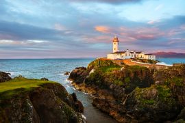 Lais Puzzle - Fanad Head in Donegal, Irland mit Leuchtturm bei Sonnenuntergang - 2.000 Teile