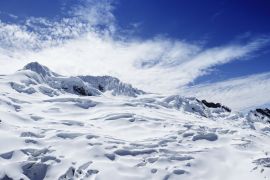 Lais Puzzle - Detail des verschneiten Huaytapallana, Peru - 2.000 Teile