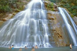 Lais Puzzle - Bayoz-Wasserfall, Peru - 2.000 Teile