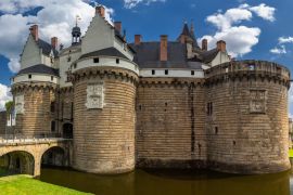 Lais Puzzle - Schloss der Herzöge der Bretagne (Chateau des Ducs de Bretagne) in Nantes, Frankreich - 2.000 Teile