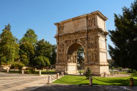 Lais Puzzle - Der Trajanbogen in Benevent (Italien) - 2.000 Teile