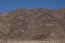 Lais Puzzle - Große Gruppe alter Petroglyphen auf den Hügeln bei Cerro Pintados in der Atacama-Wüste in der Tarapaca-Region im Norden Chiles. - 2.000 Teile