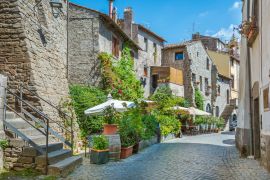 Lais Puzzle - Mittelalterlicher Bezirk San Pellegrino in Viterbo, Latium (Italien). - 2.000 Teile