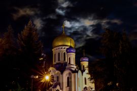 Lais Puzzle - Kuppel der orthodoxen Kathedrale des Heiligen Kreuzes in Uzhgorod, Ukraine. Uschhorod Griechisch-Katholische Kathedrale - 2.000 Teile