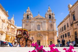 Lais Puzzle - Stadtplatz und Kathedrale Saint Poul im Dorf Mdina auf Malta in Europa - 2.000 Teile