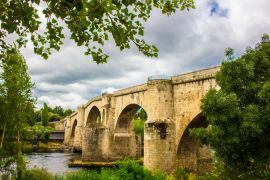 Lais Puzzle - Brücke. Fluss Minho. Ourense Stadt, Galizien, Spanien - 2.000 Teile