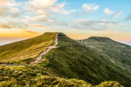 Lais Puzzle - Sonnenuntergang über Pen Y Fan, Gebirgskette, Wales UK - 2.000 Teile