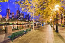 Lais Puzzle - Nachtansicht vor dem Fluss in der Stadt Melbourne, Australien - 2.000 Teile