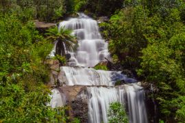 Lais Puzzle - Wunderschöne Fainter Falls im australischen Urwald. Kiewa Tal, Victoria, Australien - 2.000 Teile