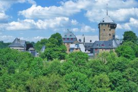 Lais Puzzle - Blick auf Schloss Burg in Solingen im Bergischen Land - 2.000 Teile
