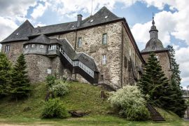 Lais Puzzle - Burg Schnellenberg in Attendorn - 2.000 Teile