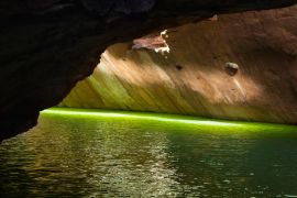 Lais Puzzle - Grüne Lagune in einer Höhle im brasilianischen Fluss Sao Francisco - 2.000 Teile