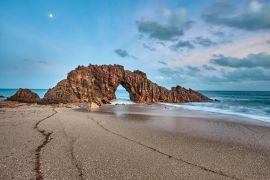 Lais Puzzle - Durchbohrter Stein in Jericoacoara, Brasilien - 2.000 Teile