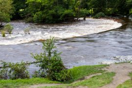 Lais Puzzle - Die Horseshoe Wasserfälle, Wales - 2.000 Teile
