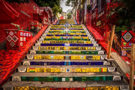 Lais Puzzle - Die Selaron-Treppe im historischen Zentrum von Rio de Janeiro, Brasilien - 2.000 Teile