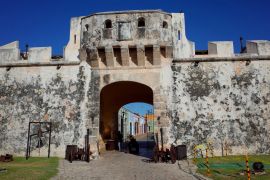 Lais Puzzle - Das Eingangstor zur ummauerten Stadt Campeche in Mexiko - 2.000 Teile