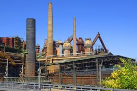 Lais Puzzle - Alte Eisenhütte in Völklingen. Die Völklinger Hütte wurde von der UNESCO zum Weltkulturerbe erklärt, Deutschland - 2.000 Teile