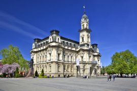 Lais Puzzle - Das Rathaus. Historisches Stadtzentrum von Nowy Sacz, Polen - 2.000 Teile