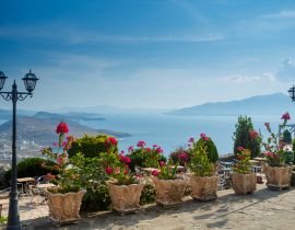 Lais Puzzle - Saranda, Albanien. Meer und Berge - 40, 100, 200, 500, 1.000 & 2.000 Teile