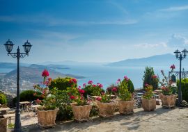 Lais Puzzle - Saranda, Albanien. Meer und Berge - 1.000 Teile