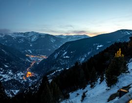 Lais Puzzle - Luftaufnahme von Andorra bei Sonnenuntergang - 40, 100, 200, 500, 1.000 & 2.000 Teile