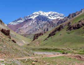 Lais Puzzle - Der Aconcagua, der höchste Berg Amerikas, dominiert das Tal, Mendoza, Argentinien - 40, 100, 200, 500, 1.000 & 2.000 Teile