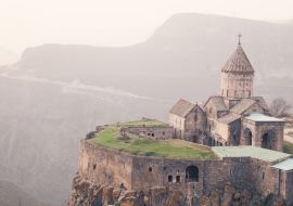 Lais Puzzle - Altes Kloster Tatev in Armenien - 1.000 Teile