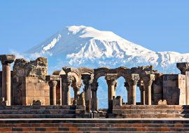 Lais Puzzle - Ruinen des Zvartnots-Tempels mit dem Berg Ararat im Hintergrund, Armenien - 1.000 Teile