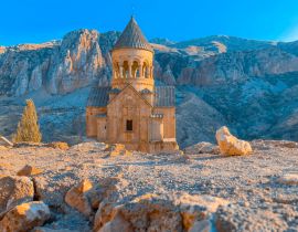 Lais Puzzle - Das mittelalterliche Kloster von Noravank in Armenien - 40, 100, 200, 500, 1.000 & 2.000 Teile