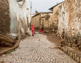 Lais Puzzle - Bunte Mauern und Kopfsteinpflaster in Harar, Äthiopien - 40, 100, 200, 500, 1.000 & 2.000 Teile