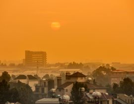 Lais Puzzle - Sonnenaufgang über der afrikanischen Stadt Addis Abeba, Äthiopien - 40, 100, 200, 500, 1.000 & 2.000 Teile
