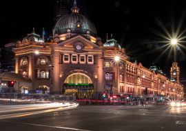Lais Puzzle - Flinders Street Station in Melbourne bei Nacht Langzeitbelichtung - 1.000 Teile