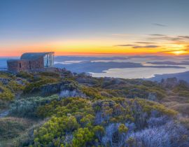 Lais Puzzle - Sonnenaufgangsansicht des Pinnacle Shelter am Mount Wellington in Hobart, Australien - 40, 100, 200, 500, 1.000 & 2.000 Teile